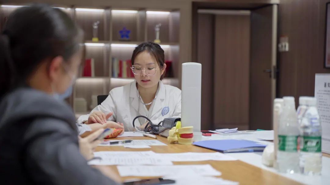 健康義診進中庭，跟emo說拜拜