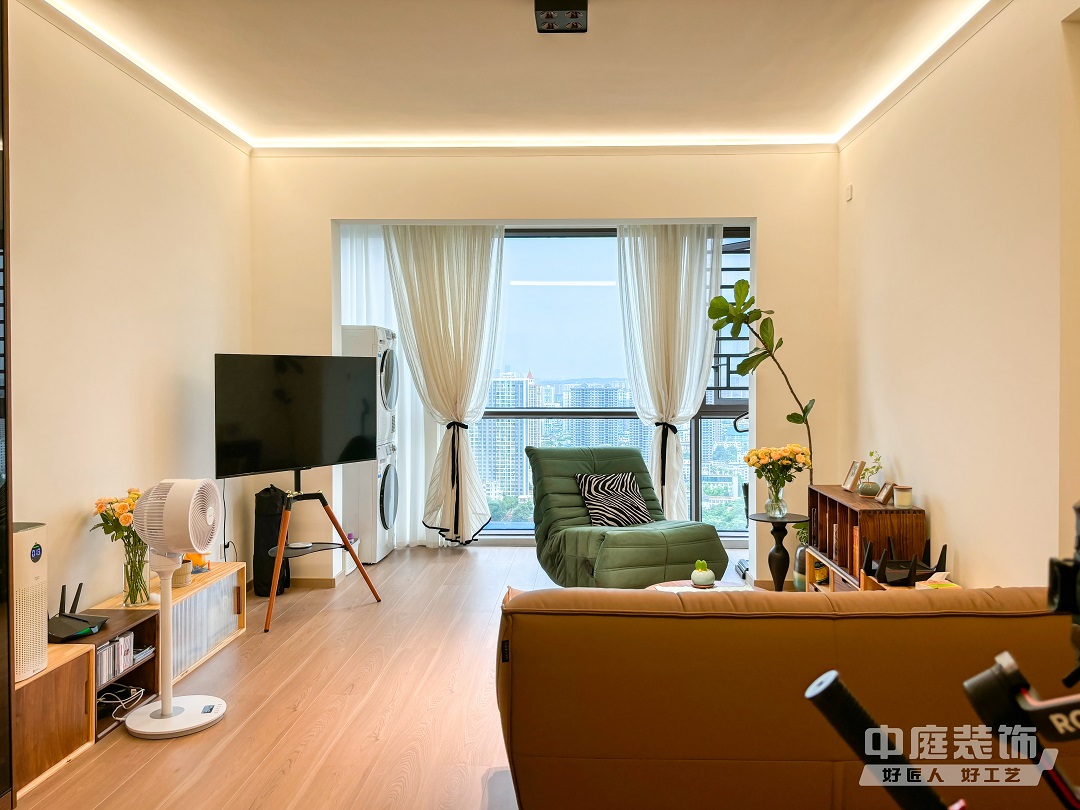 南寧新房裝修-現(xiàn)代原木風(fēng)-客廳 南寧新房裝修-現(xiàn)代原木風(fēng)-客廳