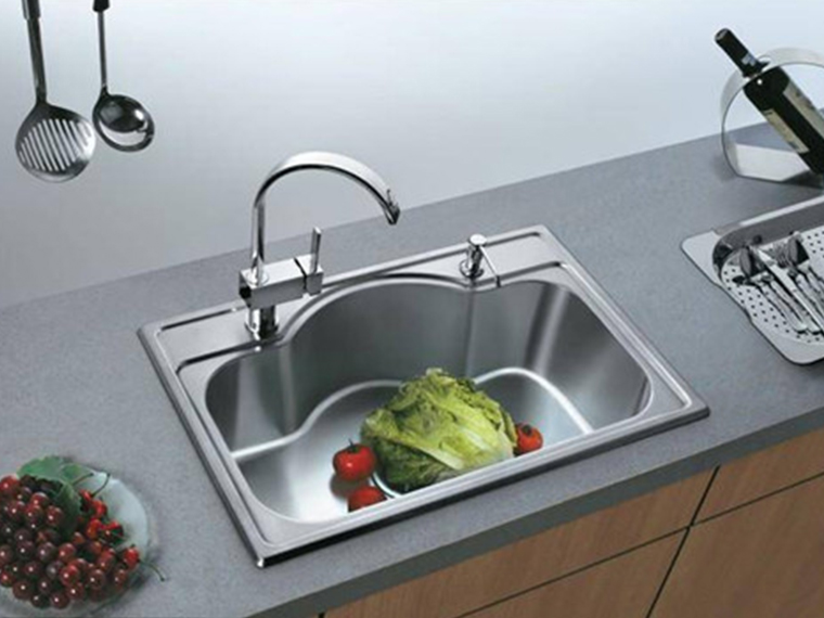 裝修時(shí)如何選擇不銹鋼水槽？趕緊get !
