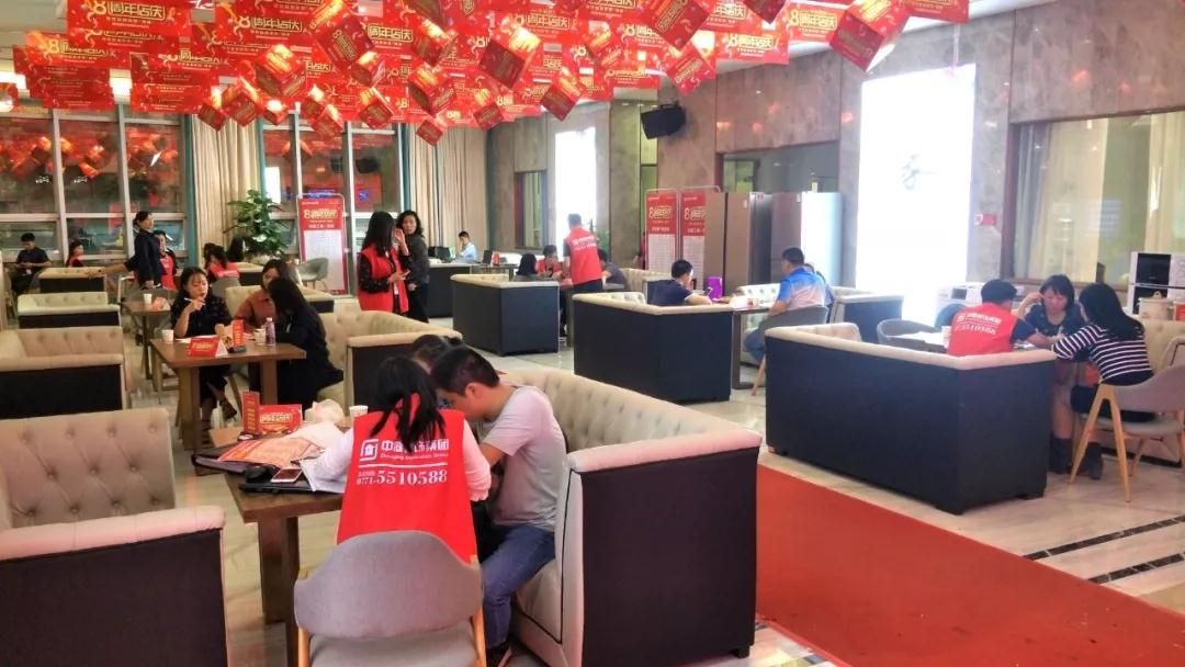 這家公司居然這么火爆，是什么吸引了他們?