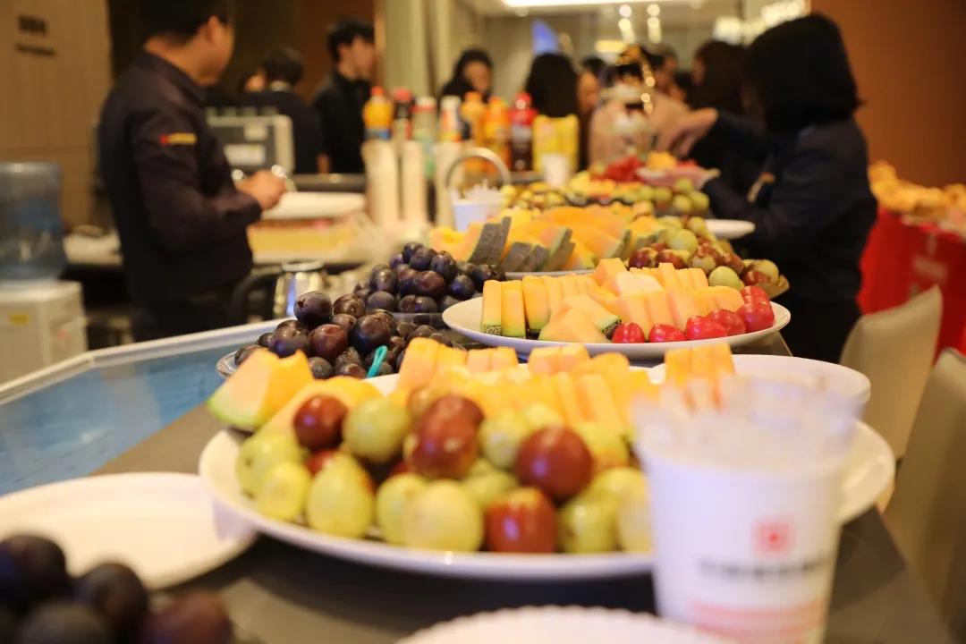 員工生日會(huì)丨金秋碩果，共度韶華，祝壽星們生日快樂(lè)！