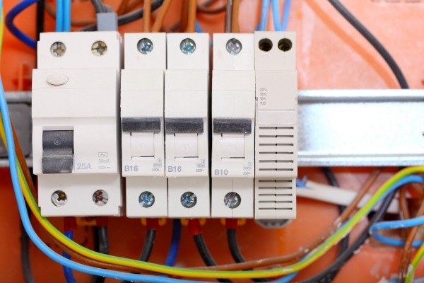 改性尼龍在電器開關、電動工具外殼、齒輪、小家電配件等方面的應用